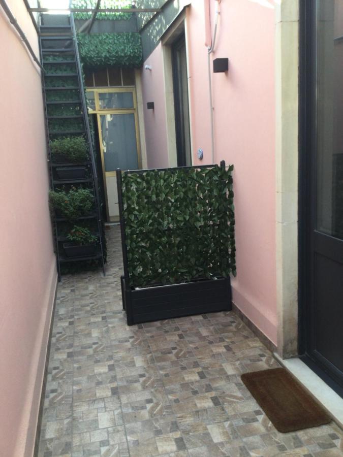 B&B Affittacamere Trigona Misterbianco Extérieur photo