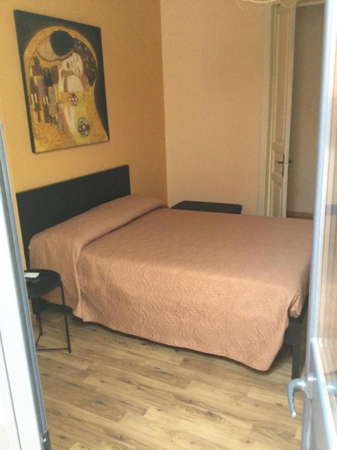 B&B Affittacamere Trigona Misterbianco Extérieur photo